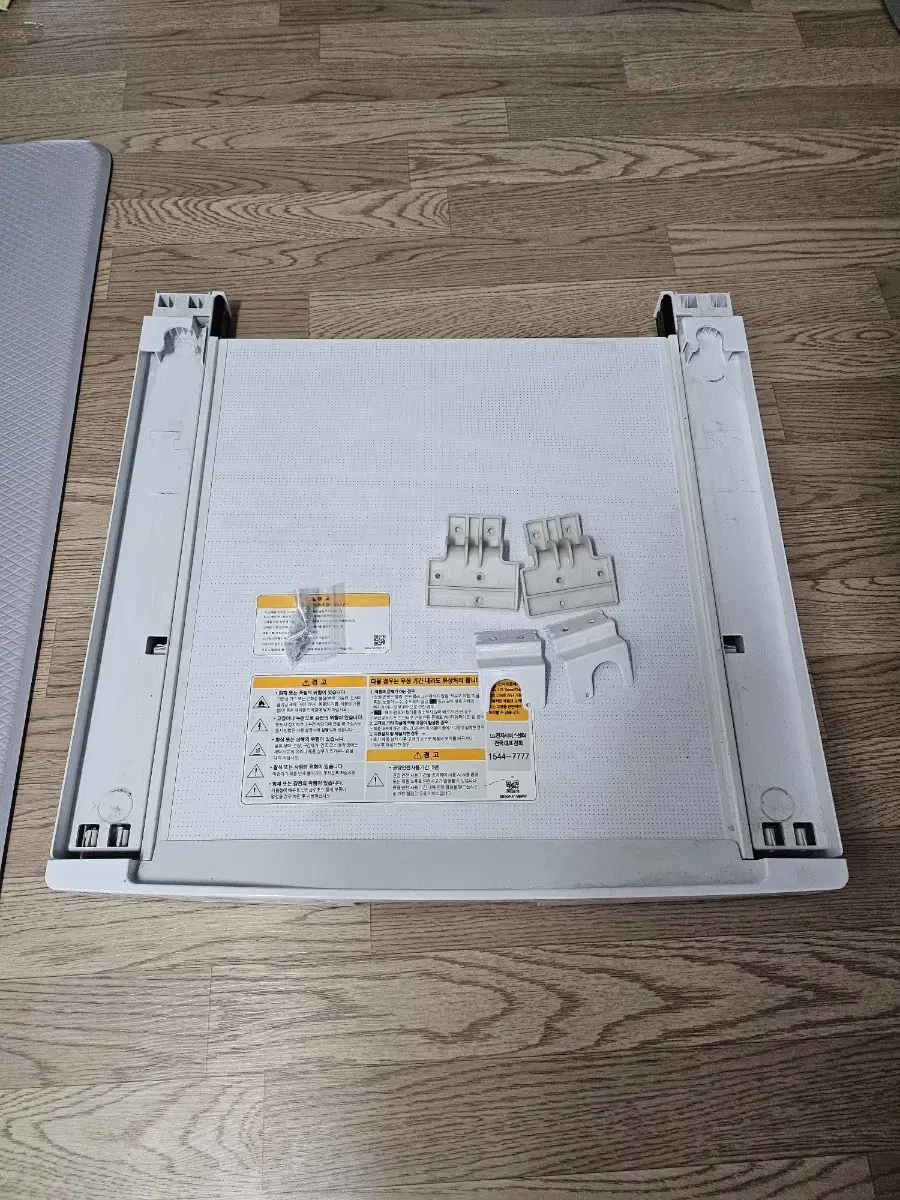 LG 건조기 서랍형 직렬키트 (DKW) 화이트 색상 팝니다.